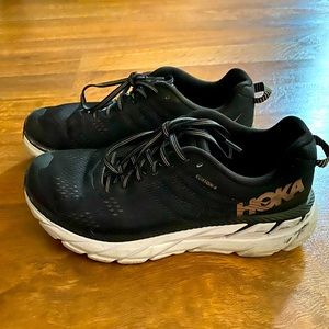 Hoka one to one